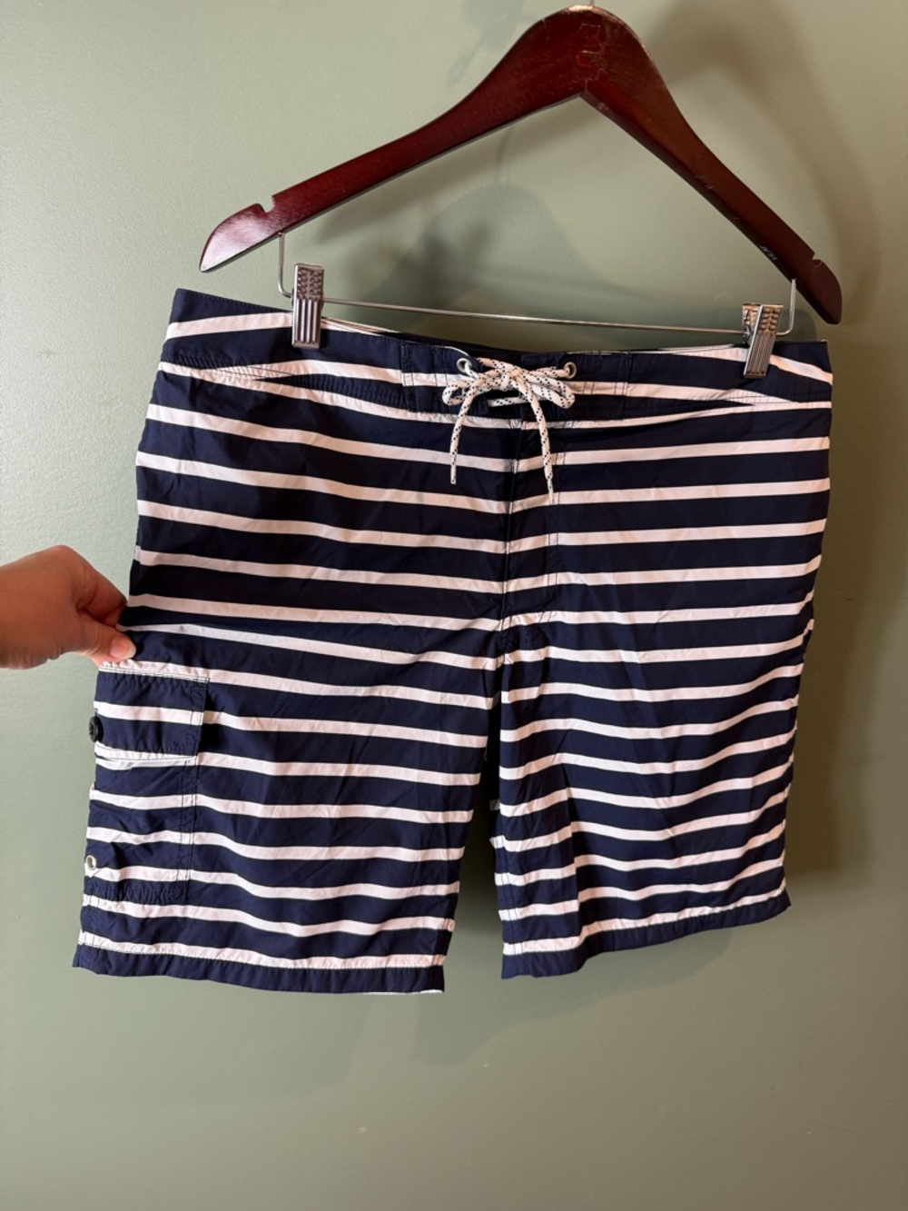 J crew navy blue white stripe swim trunks 💖